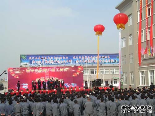 ͷ����ҹ�����¼��ڻ����³�